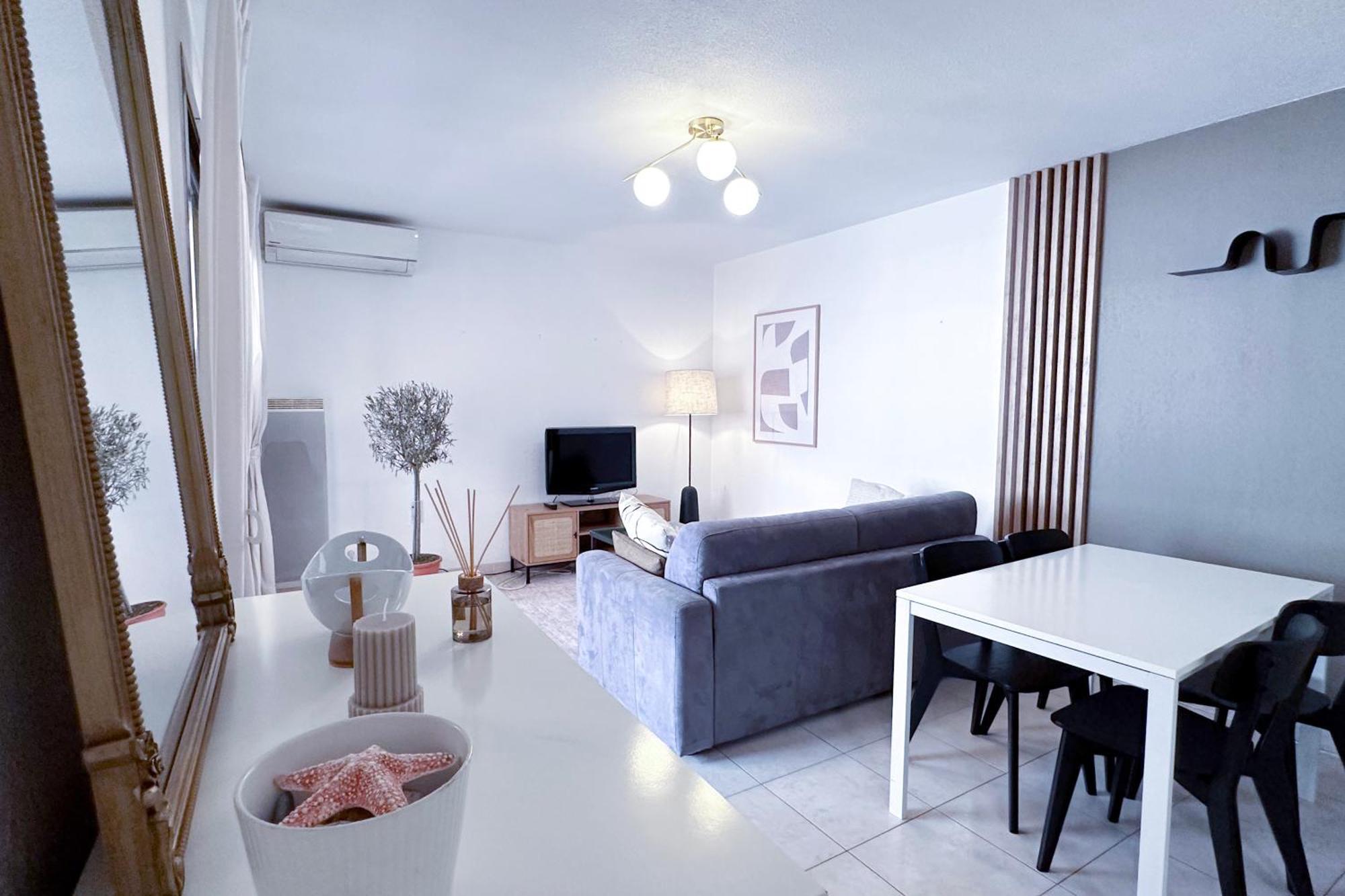 St Roch 2 - Appart 300 M De La Gare, Clim, Terrasse, Garage Antibes Kültér fotó